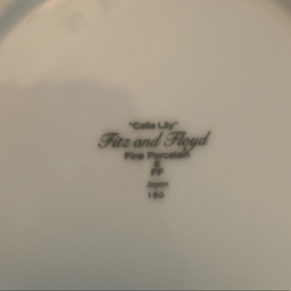 Fitz & Floyd Calla Lily Dessert/salad plate set - Picture 3 of 3